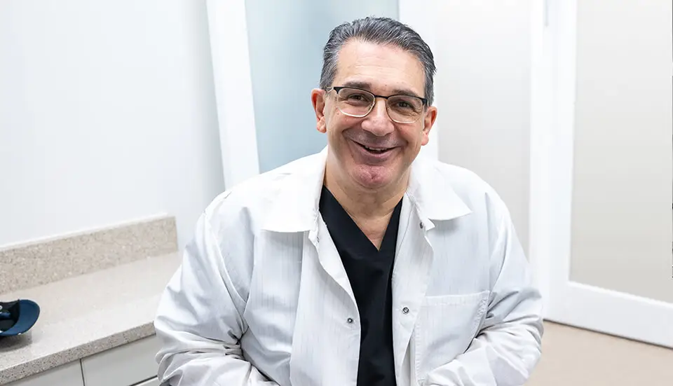 Dr. Como in Office
